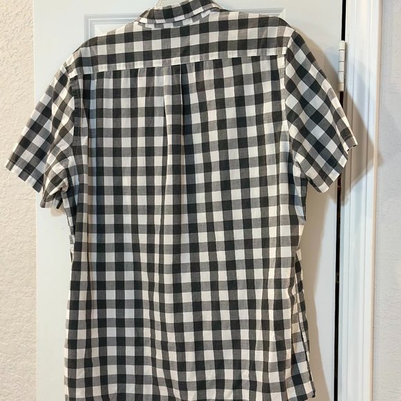 Goodthreads Men's XL Short Sleeve Button Down Shirt - Picture 2 of 2